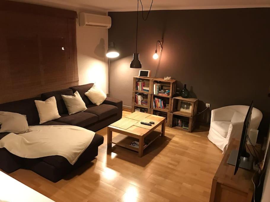 Moderno Apartamento En El Centro Vilanova i la Geltru Exterior photo